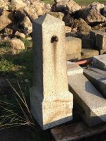 10 dekorative Obelisken aus Granit
